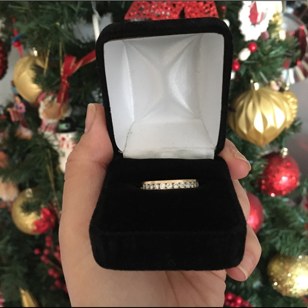 18k Diamond Yellow Gold Wedding Band